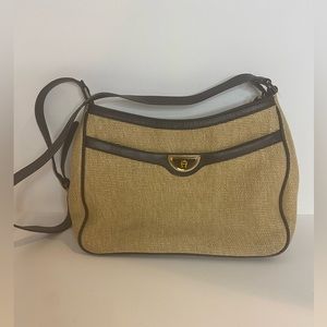 Etienne Aigner Shoulder Bag Tan With Leather Straps/bottom